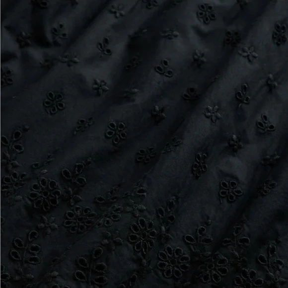 GAP X Doen Black Sleeveless Eyelet Top - Picture 9 of 15